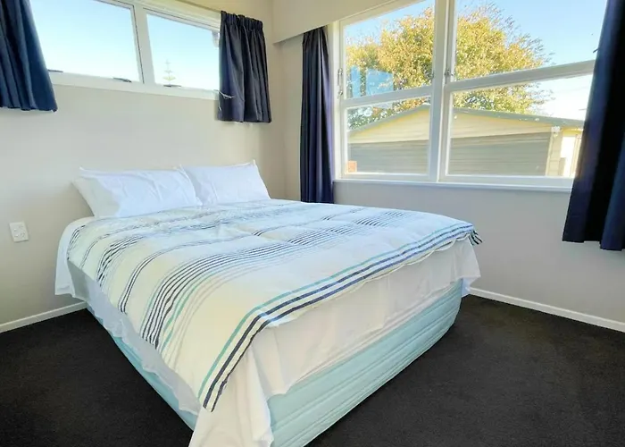 3 Bedroom Family House In Excellent Location